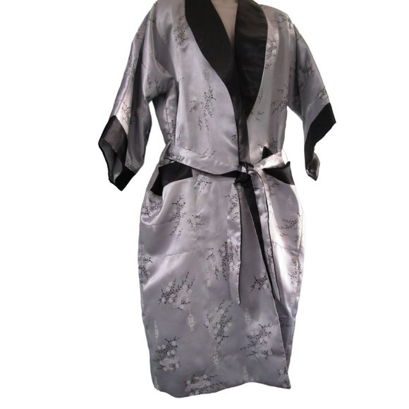 Asian Inspired Embroidered Dragon Reversible Black Gray Robe Men's L Thailand - Picture 4 of 16